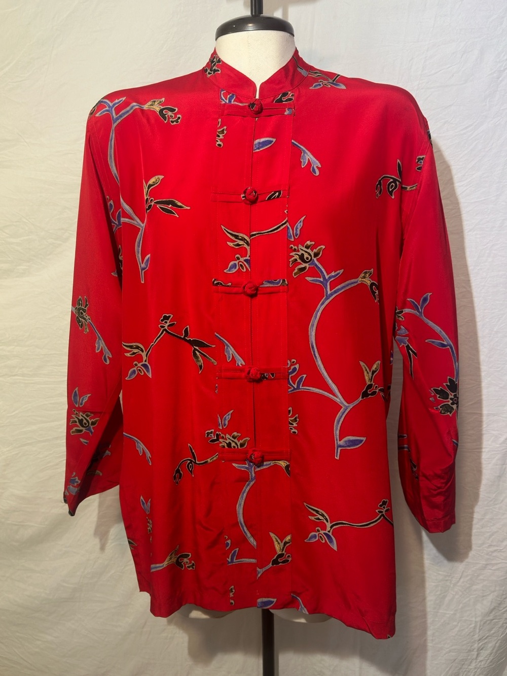 Chicos Design 100% Silk Mandarin Collar Floral Tunic Top Red Asian Size 0